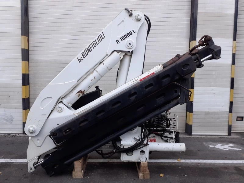 Grúa Bonfiglioli P.15000L - Autolaadkraan voor Vrachtwagen: afbeelding 4 Grúa Bonfiglioli P.15000L - Autolaadkraan voor Vrachtwagen: afbeelding 4
