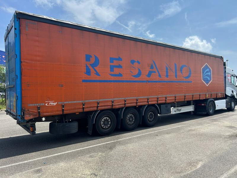 Fliegl - Schuifzeiloplegger: afbeelding 1 Fliegl - Schuifzeiloplegger: afbeelding 1