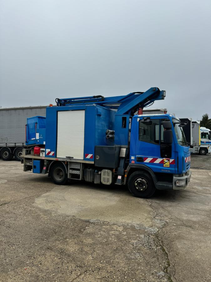 Iveco Eurocargo 100E19 - Vrachtwagen hoogwerker: afbeelding 4 Iveco Eurocargo 100E19 - Vrachtwagen hoogwerker: afbeelding 4