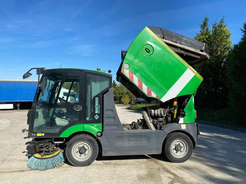 Mathieu Azura MC210 - Veegwagen: afbeelding 4 Mathieu Azura MC210 - Veegwagen: afbeelding 4