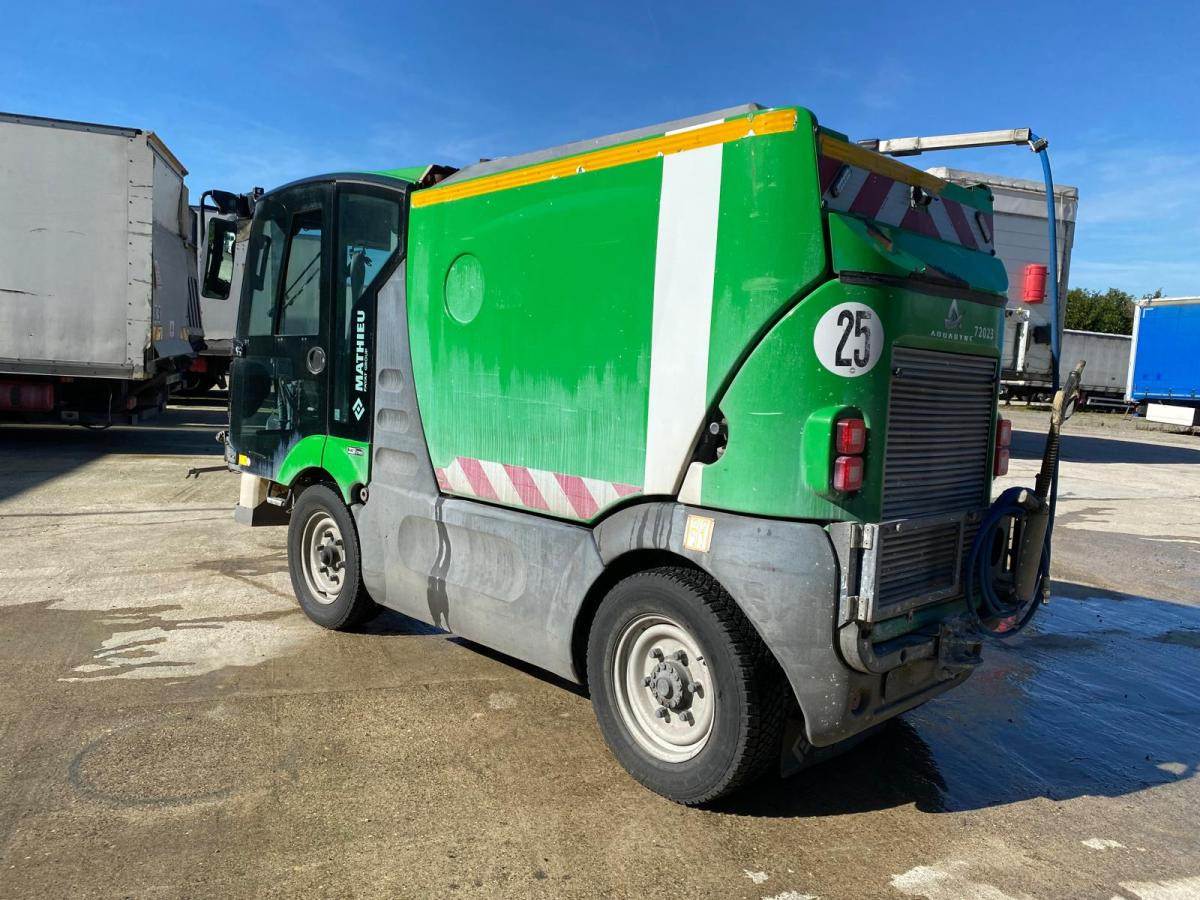 Mathieu Azura MC210 - Veegwagen: afbeelding 4 Mathieu Azura MC210 - Veegwagen: afbeelding 4