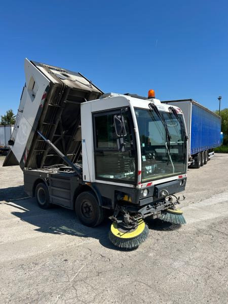 Schmidt Clingo 500 Compact 400 - Veegwagen: afbeelding 5 Schmidt Clingo 500 Compact 400 - Veegwagen: afbeelding 5