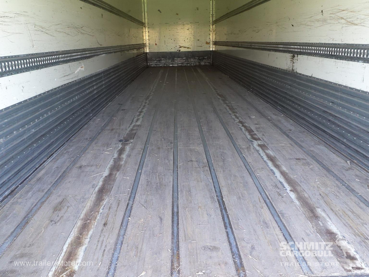 FRUEHAUF Dryfreight Standard Roller shutter door - Gesloten oplegger: afbeelding 3 FRUEHAUF Dryfreight Standard Roller shutter door - Gesloten oplegger: afbeelding 3