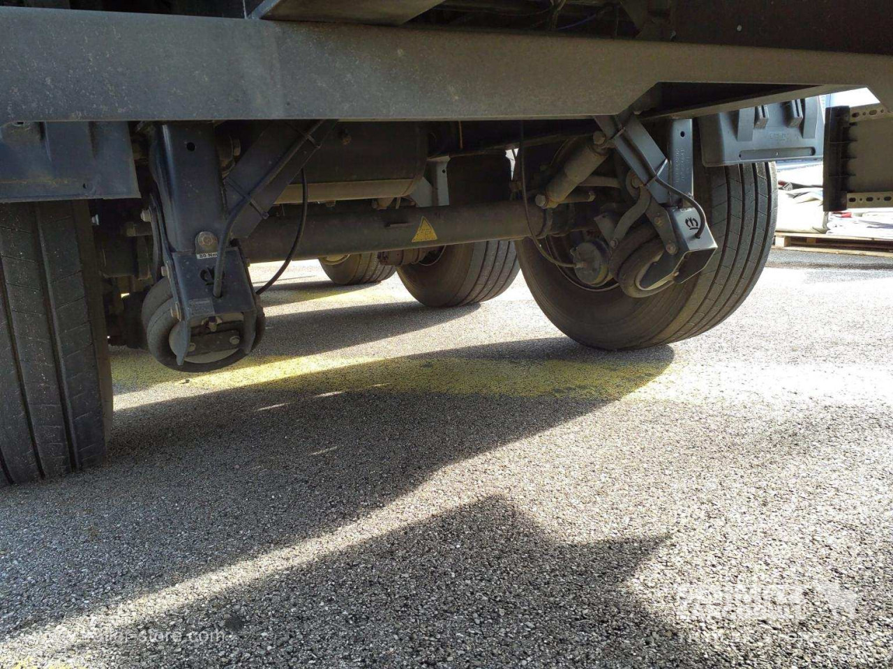 KRONE Curtainsider Standard - Schuifzeiloplegger: afbeelding 2 KRONE Curtainsider Standard - Schuifzeiloplegger: afbeelding 2