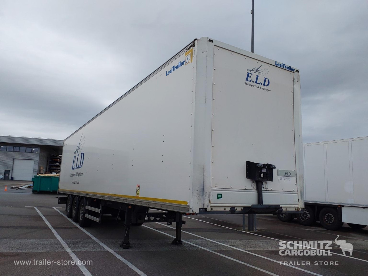 LECI TRAILER Dryfreight Standard Roller shutter door - Gesloten oplegger: afbeelding 1 LECI TRAILER Dryfreight Standard Roller shutter door - Gesloten oplegger: afbeelding 1