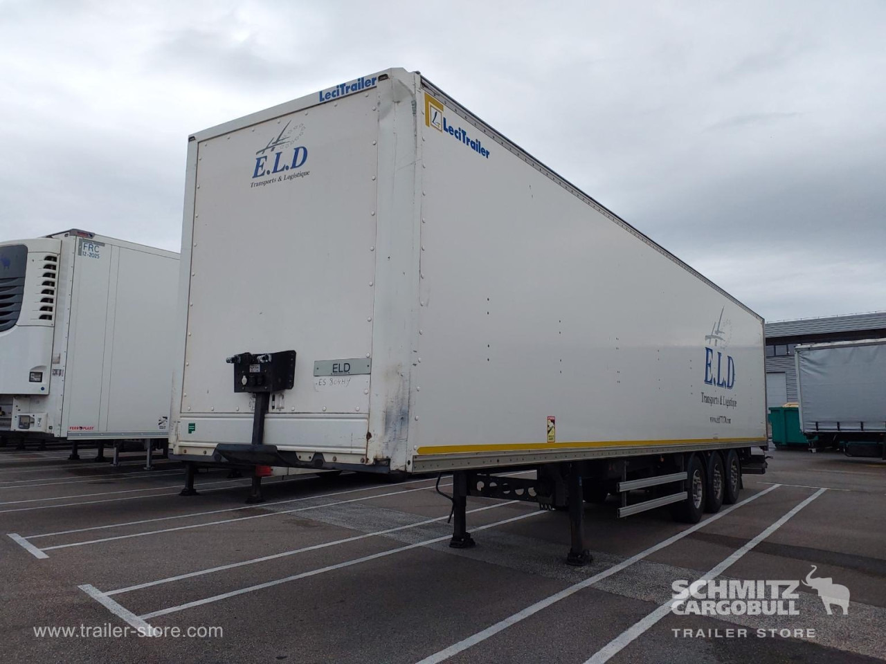 LECI TRAILER Dryfreight Standard Roller shutter door - Gesloten oplegger: afbeelding 4 LECI TRAILER Dryfreight Standard Roller shutter door - Gesloten oplegger: afbeelding 4