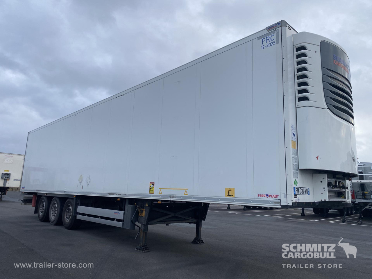 SCHMITZ Reefer Standard Double deck - Isotherm oplegger: afbeelding 1 SCHMITZ Reefer Standard Double deck - Isotherm oplegger: afbeelding 1