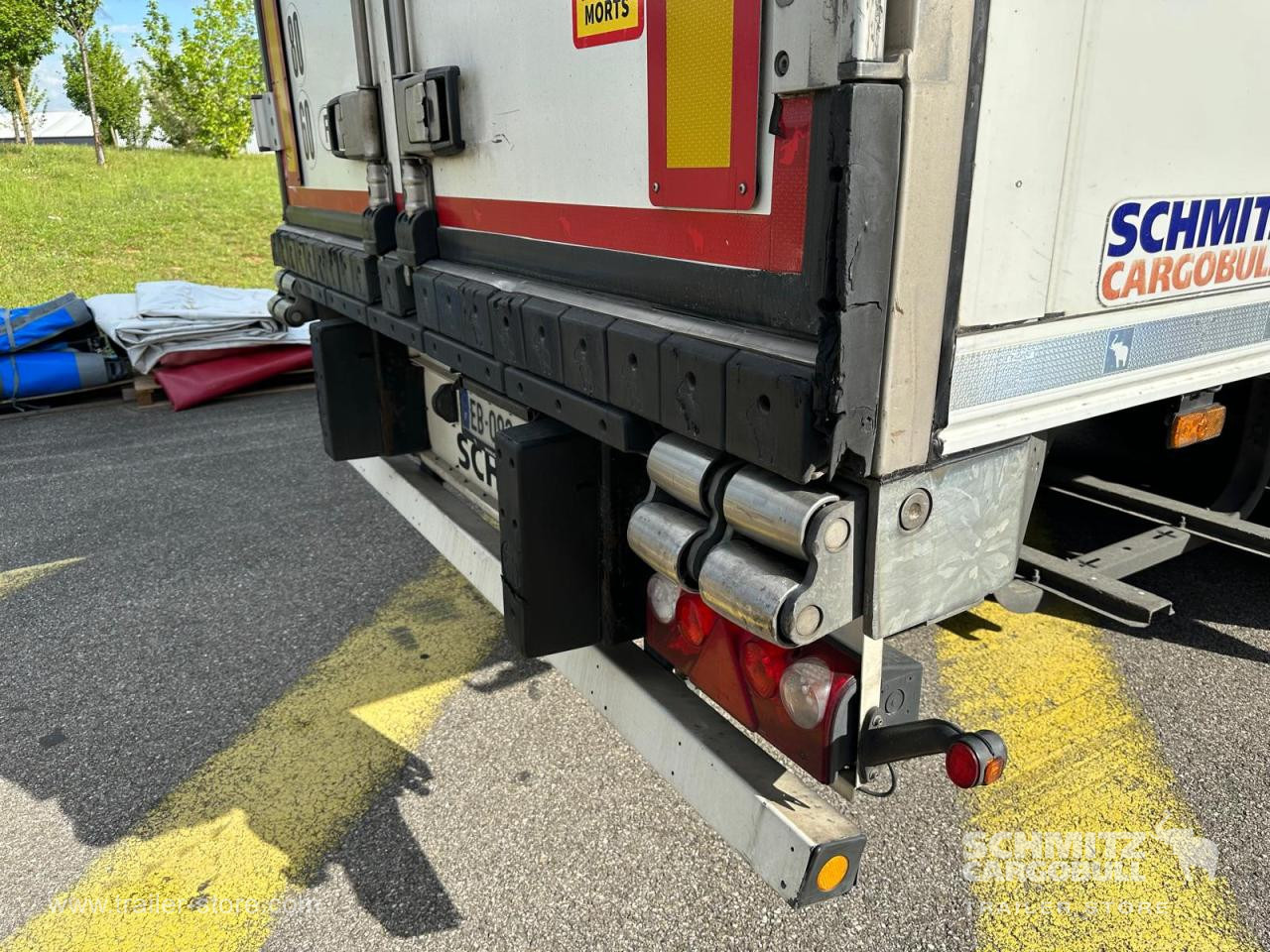 SCHMITZ Reefer Standard - Isotherm oplegger: afbeelding 2 SCHMITZ Reefer Standard - Isotherm oplegger: afbeelding 2