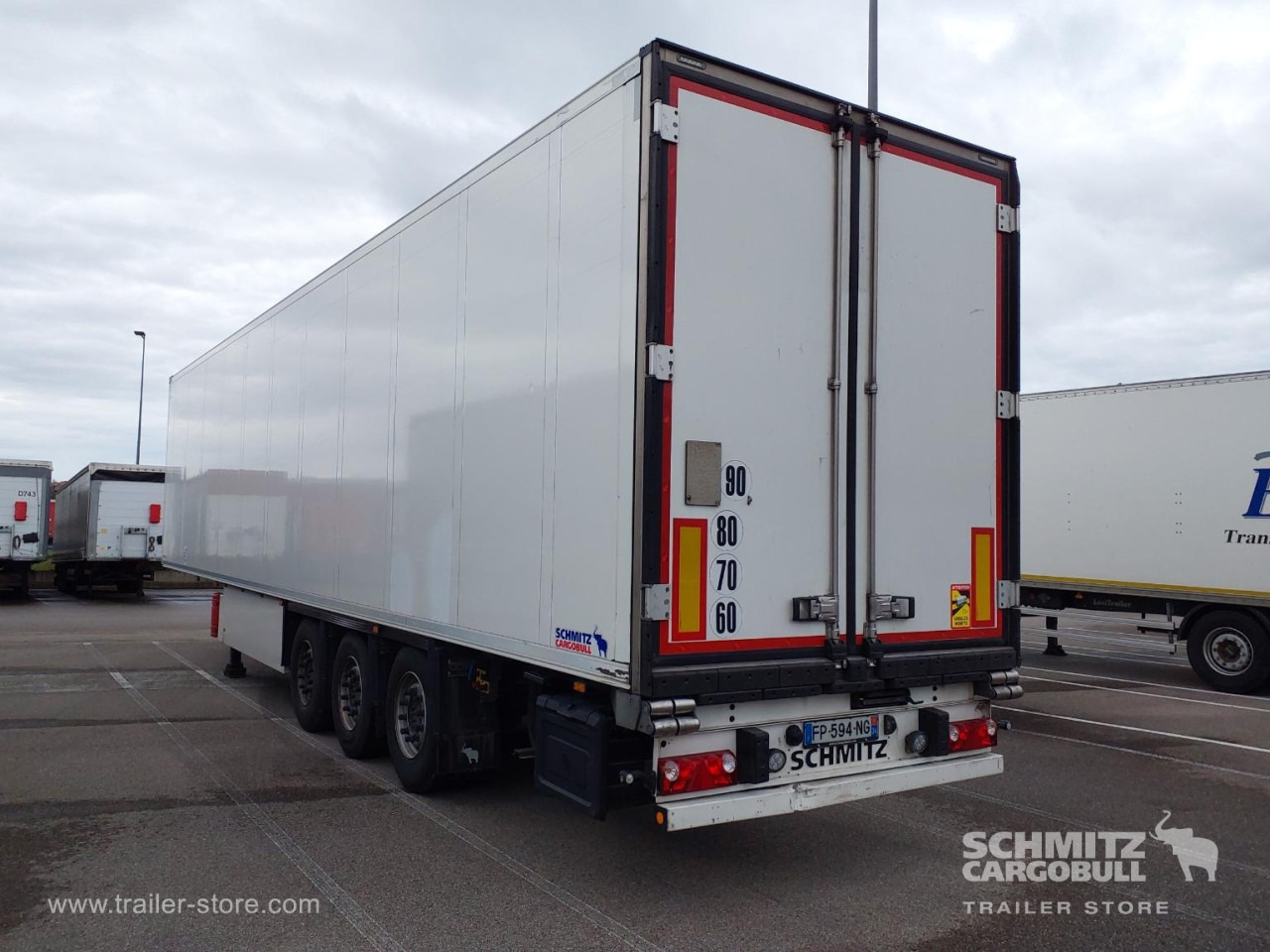 SCHMITZ Reefer Standard - Isotherm oplegger: afbeelding 5 SCHMITZ Reefer Standard - Isotherm oplegger: afbeelding 5