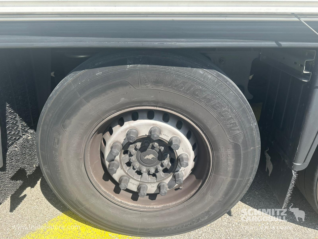 SCHMITZ Reefer Standard Taillift - Isotherm oplegger: afbeelding 3 SCHMITZ Reefer Standard Taillift - Isotherm oplegger: afbeelding 3