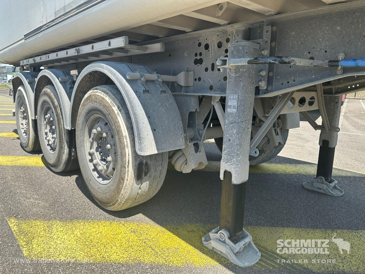 SCHMITZ Tipper Alu-square sided body 27m³ - Kipper oplegger: afbeelding 2 SCHMITZ Tipper Alu-square sided body 27m³ - Kipper oplegger: afbeelding 2