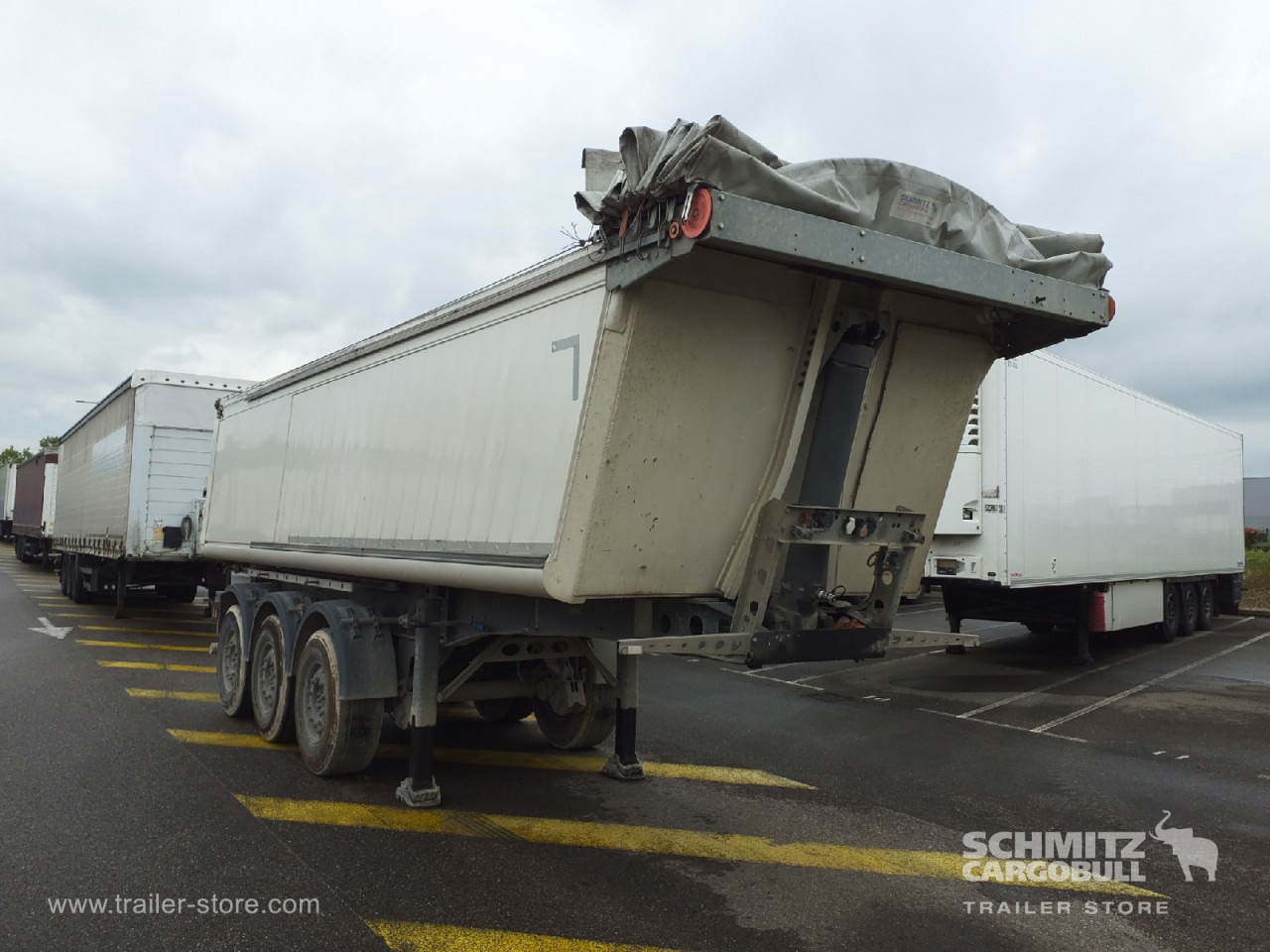 SCHMITZ Tipper Alu-square sided body 27m³ - Kipper oplegger: afbeelding 1 SCHMITZ Tipper Alu-square sided body 27m³ - Kipper oplegger: afbeelding 1