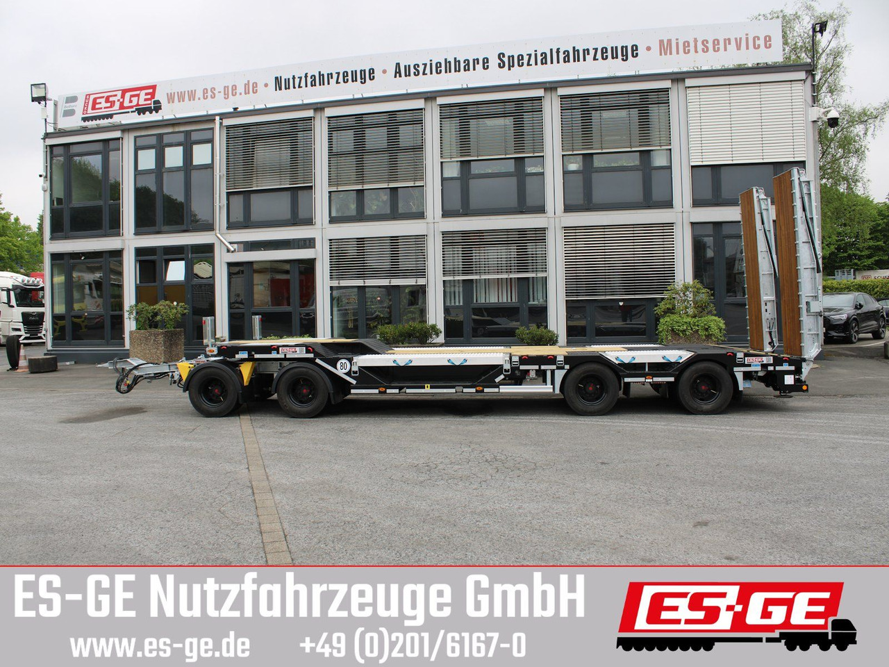 Schwarzmüller Tieflader mit gekröpftem Plateau - Dieplader aanhangwagen: afbeelding 3 Schwarzmüller Tieflader mit gekröpftem Plateau - Dieplader aanhangwagen: afbeelding 3