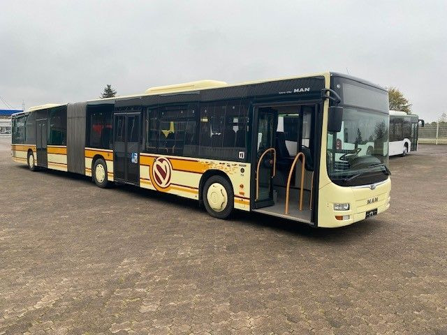 MAN A 23 Lions City Gelenkbus KLIMA 60 Sitze GURTE - Gelede bus: afbeelding 1 MAN A 23 Lions City Gelenkbus KLIMA 60 Sitze GURTE - Gelede bus: afbeelding 1