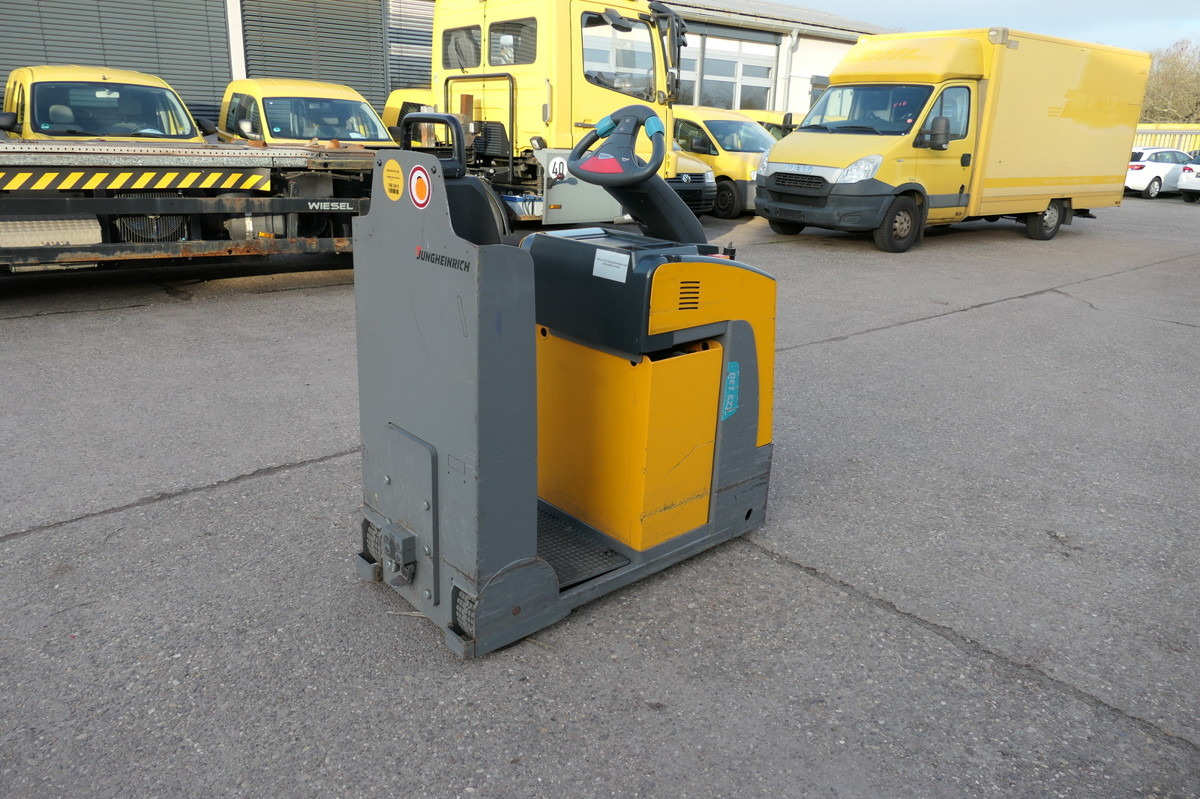 JUNGHEINRICH EZS 130 Schlepper Batterie 06/2021 - Andere machine: afbeelding 3 JUNGHEINRICH EZS 130 Schlepper Batterie 06/2021 - Andere machine: afbeelding 3