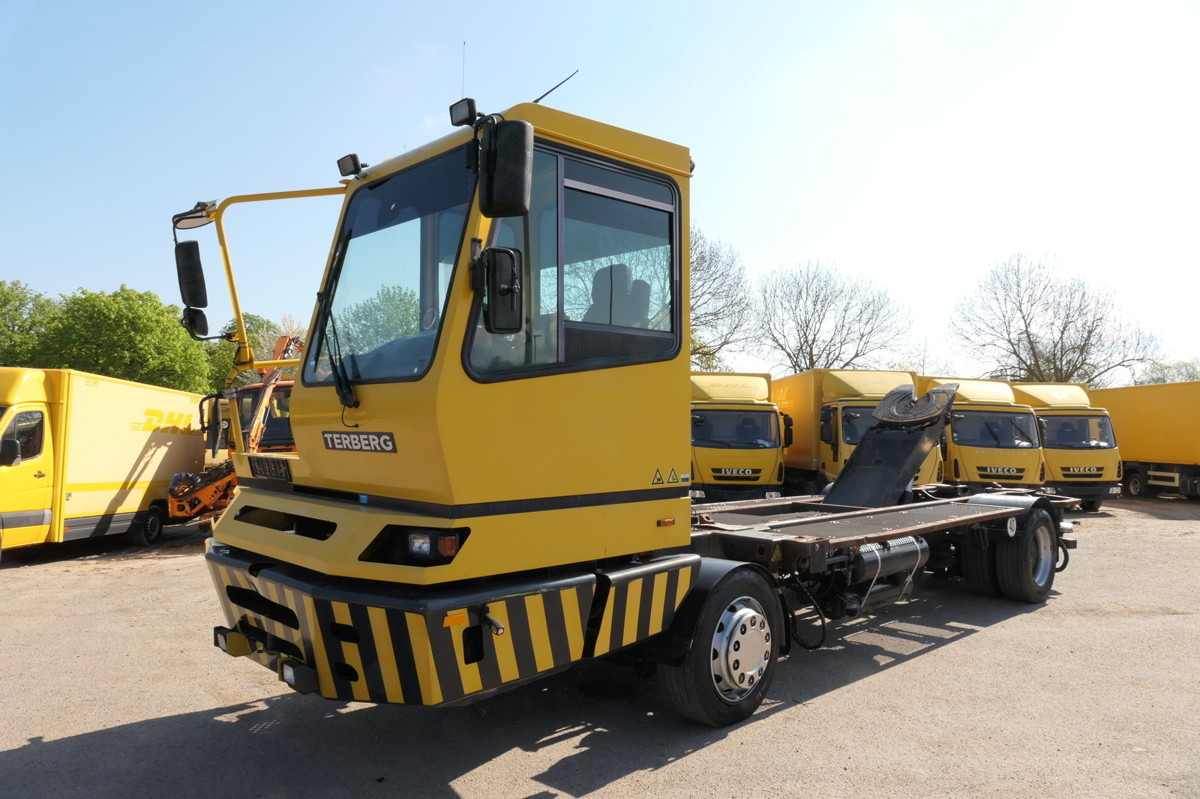 BC 182 Kamag Wiesel WBH 25 Umsetzfahrzeug - Containertransporter/ Wissellaadbak vrachtwagen: afbeelding 3 BC 182 Kamag Wiesel WBH 25 Umsetzfahrzeug - Containertransporter/ Wissellaadbak vrachtwagen: afbeelding 3