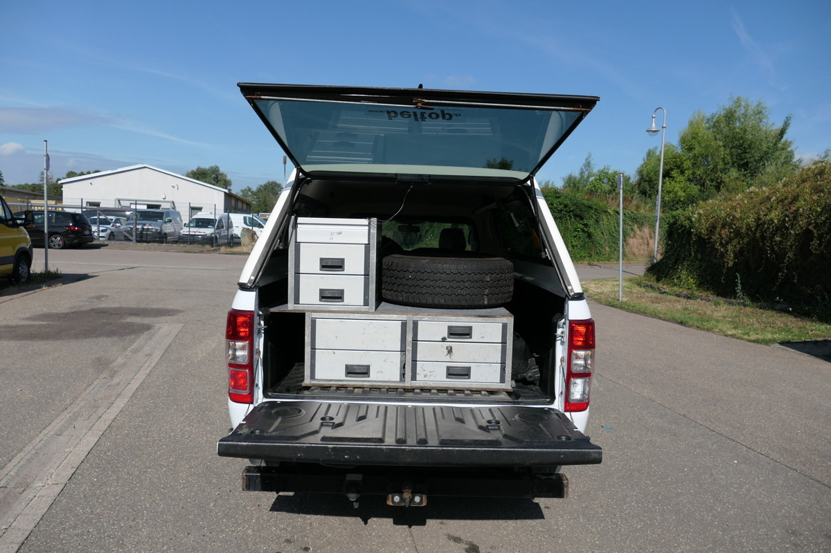 FORD Ranger 2,2 TDCI XL 4x4 - SUV: afbeelding 5 FORD Ranger 2,2 TDCI XL 4x4 - SUV: afbeelding 5