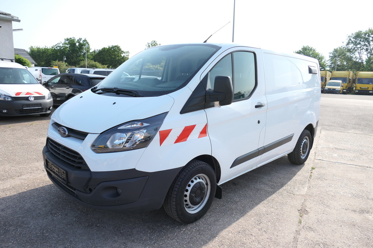 FORD Transit Custom 290 2.0 TDCi KLIMA WERKSTATTEINBA - Kleine bestelwagen: afbeelding 2 FORD Transit Custom 290 2.0 TDCi KLIMA WERKSTATTEINBA - Kleine bestelwagen: afbeelding 2