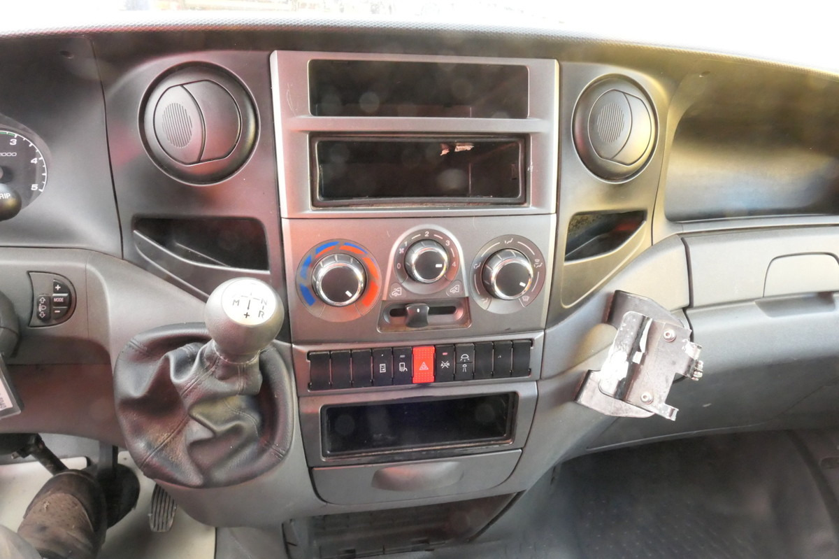 Bestelwagen gesloten laadbak IVECO Daily 35 S11 C30C AUTOMATIK KAMERA MAXI KAMERA R: afbeelding 10