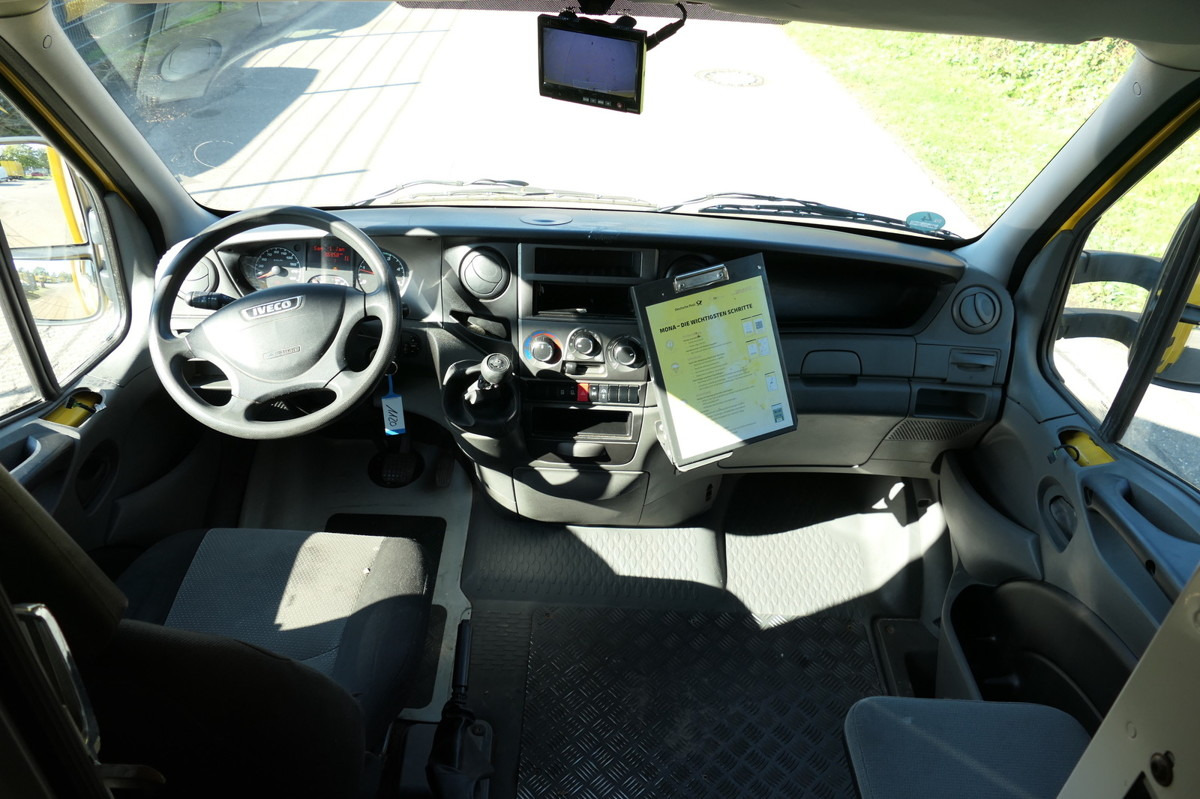 Interieur foto 2: Bestelwagen gesloten laadbak IVECO Daily 35 S11 C30C AUTOMATIK KAMERA Regale LUFT D