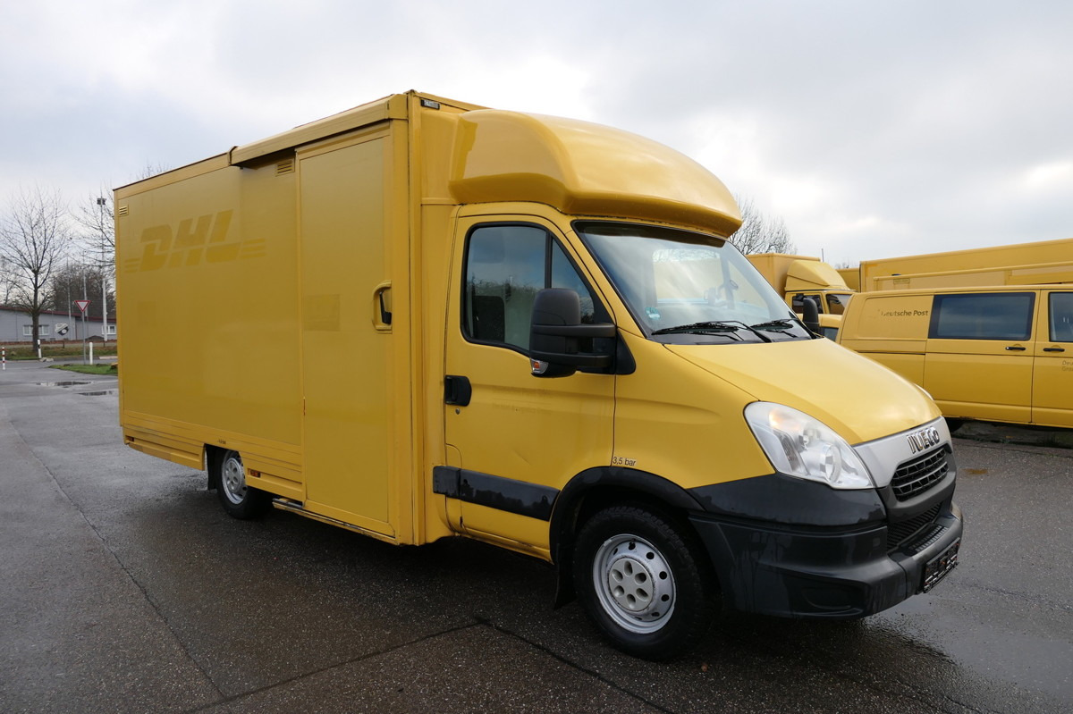 IVECO Daily 35 S11 C30C KURZ AUTOMATIK KAMERA Regale L - Bestelwagen gesloten laadbak: afbeelding 1 IVECO Daily 35 S11 C30C KURZ AUTOMATIK KAMERA Regale L - Bestelwagen gesloten laadbak: afbeelding 1