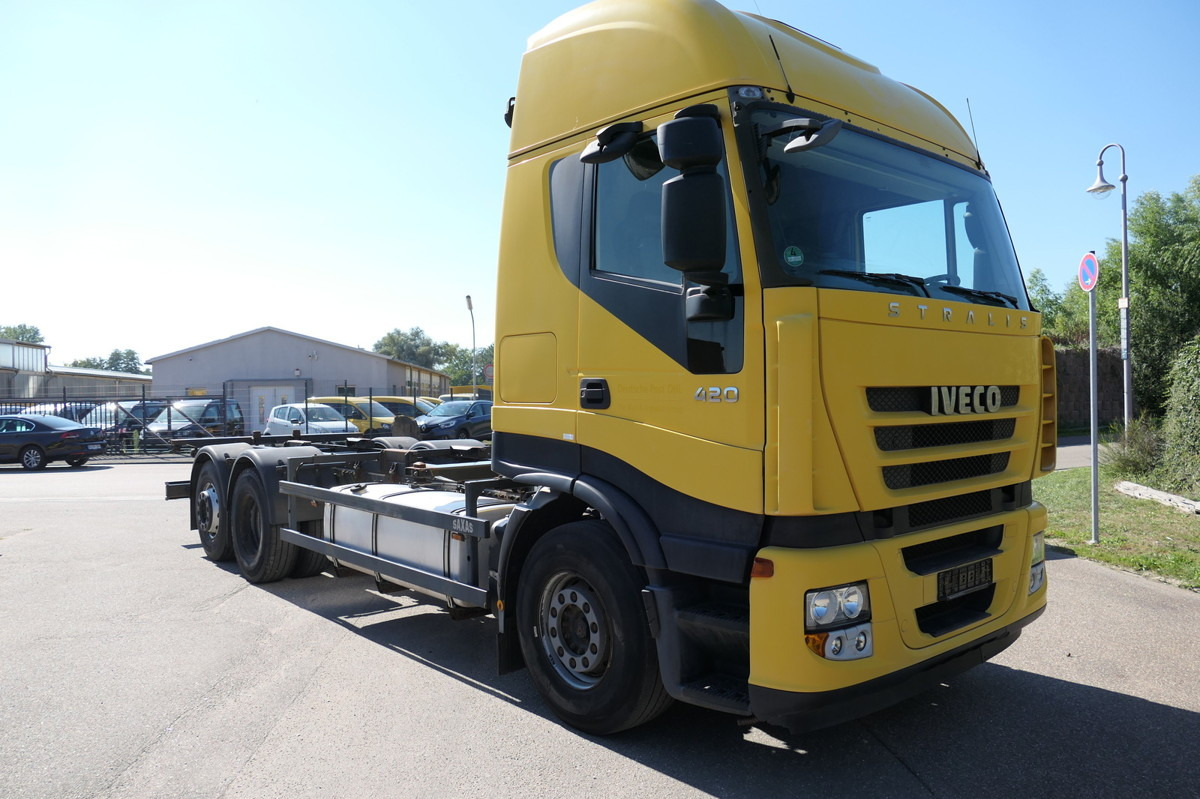 IVECO STRALIS AS 260 S42 Y/FS-CM AHK Lenk- und Liftach - Containertransporter/ Wissellaadbak vrachtwagen: afbeelding 2 IVECO STRALIS AS 260 S42 Y/FS-CM AHK Lenk- und Liftach - Containertransporter/ Wissellaadbak vrachtwagen: afbeelding 2