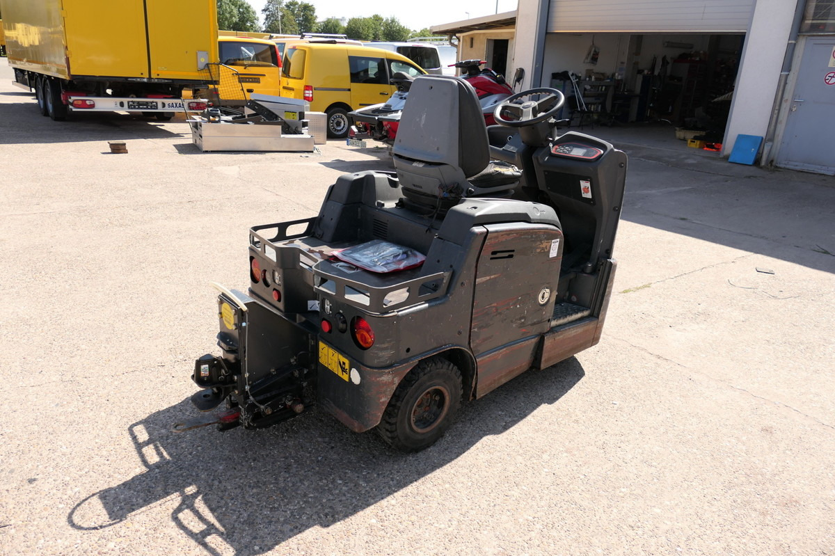 LINDE P 60 Z Schlepper Batterie 16/2019 3-Rad - Elektrische trekker: afbeelding 3 LINDE P 60 Z Schlepper Batterie 16/2019 3-Rad - Elektrische trekker: afbeelding 3