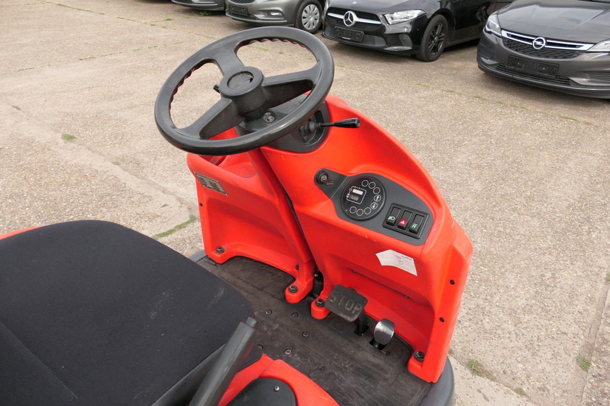 LINDE P 60 Z Schlepper Batterie 50/2018 - Elektrische trekker: afbeelding 5 LINDE P 60 Z Schlepper Batterie 50/2018 - Elektrische trekker: afbeelding 5