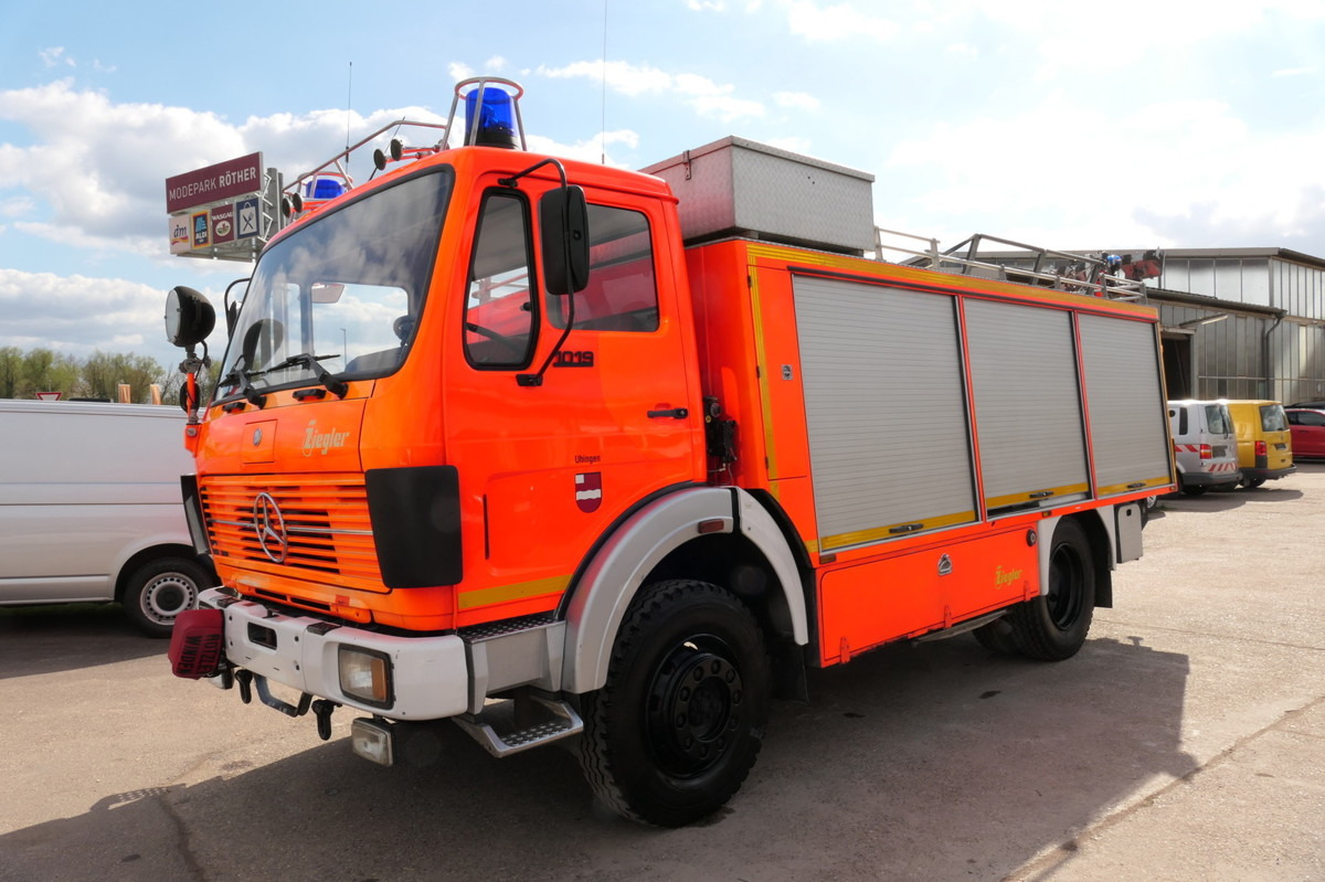 MERCEDES-BENZ 1019 AF Rüstwagen 4x4 TOP ZUSTAND - Brandweerwagen: afbeelding 1 MERCEDES-BENZ 1019 AF Rüstwagen 4x4 TOP ZUSTAND - Brandweerwagen: afbeelding 1