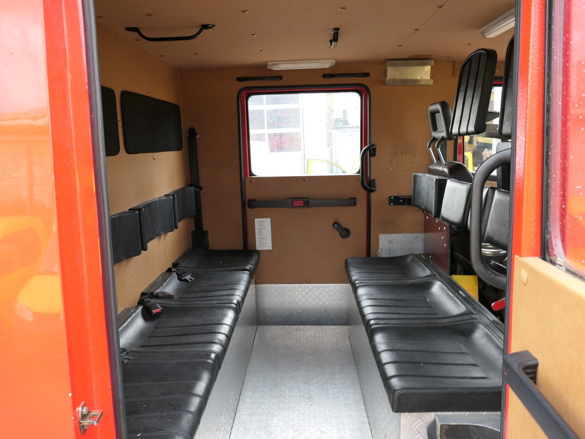 Ambulance MERCEDES-BENZ 814 D LF 8/6 DoKa AHK Löschwassertank 600L Schli: afbeelding 13