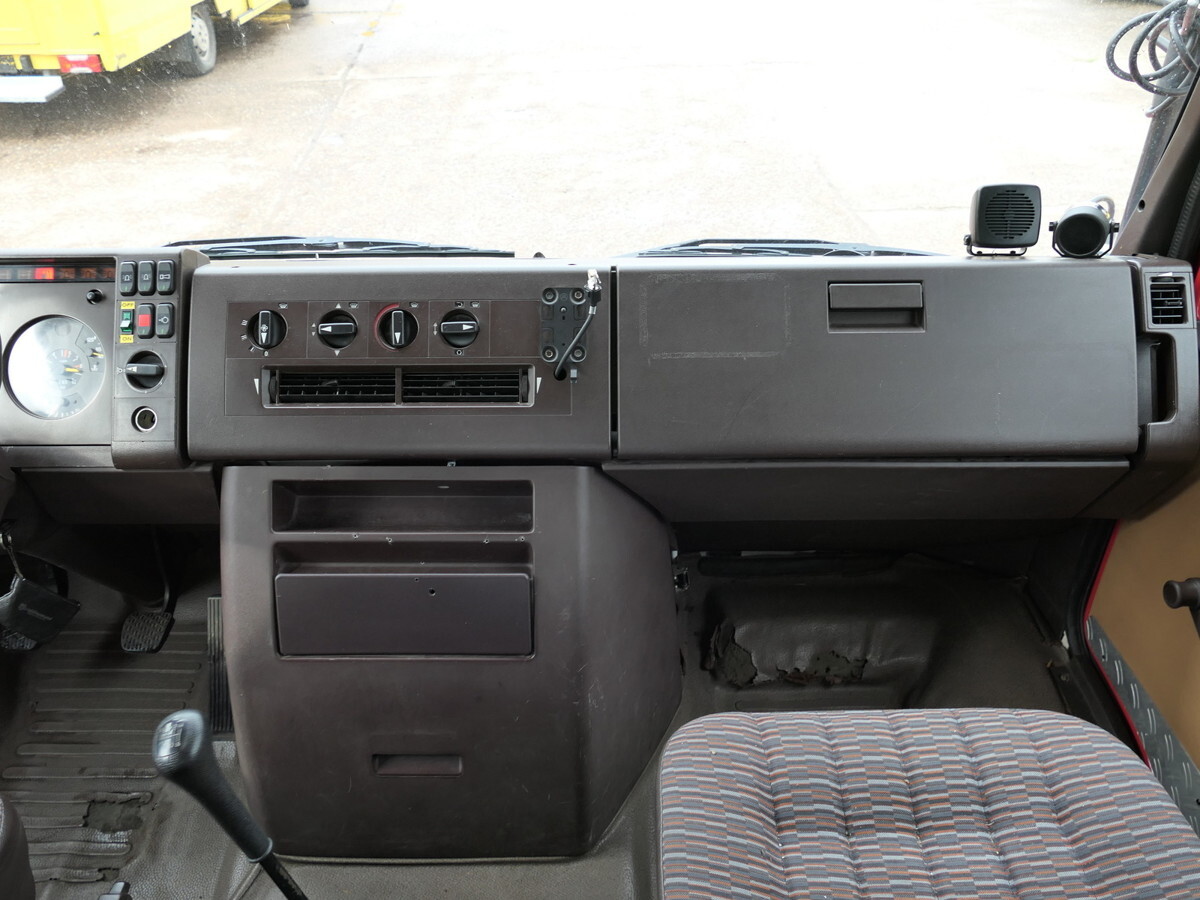Ambulance MERCEDES-BENZ 814 D LF 8/6 DoKa AHK Löschwassertank 600L Schli: afbeelding 20