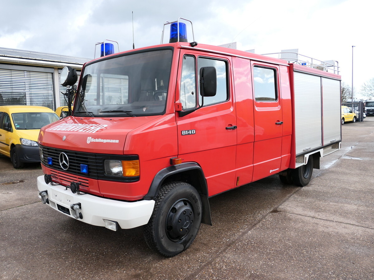MERCEDES-BENZ 814 D LF 8/6 DoKa AHK Löschwassertank 600L Schli - Ambulance: afbeelding 1 MERCEDES-BENZ 814 D LF 8/6 DoKa AHK Löschwassertank 600L Schli - Ambulance: afbeelding 1