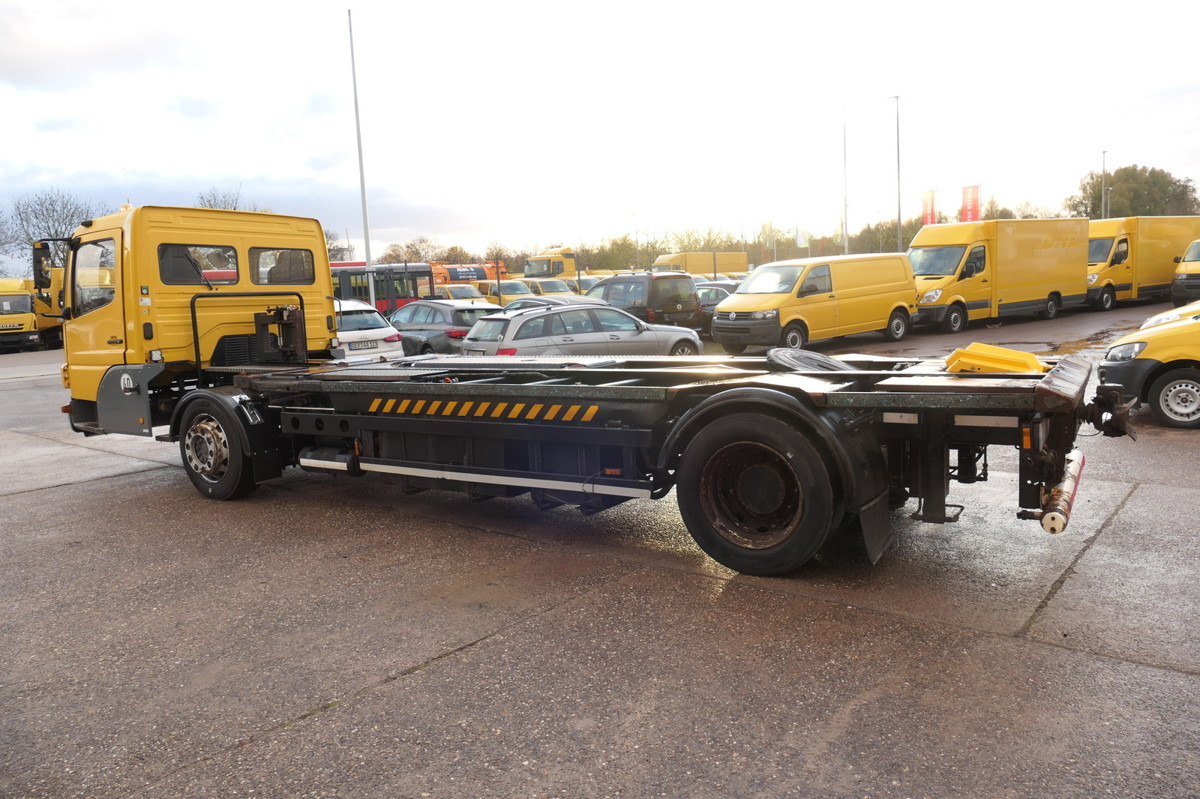 MERCEDES-BENZ KAMAG WBH 25 Wiesel Terberg Umsetzfahrz. Sattelk - Containertransporter/ Wissellaadbak vrachtwagen: afbeelding 5 MERCEDES-BENZ KAMAG WBH 25 Wiesel Terberg Umsetzfahrz. Sattelk - Containertransporter/ Wissellaadbak vrachtwagen: afbeelding 5