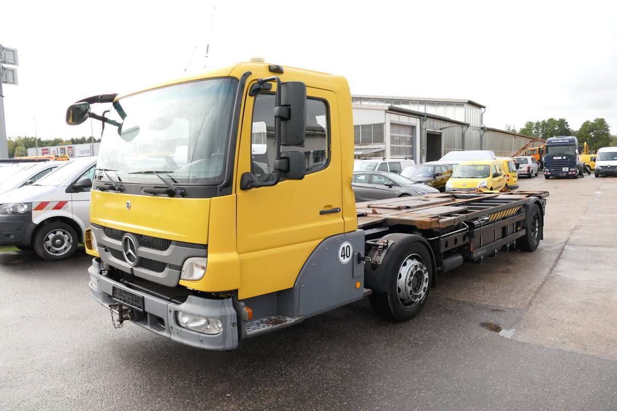 MERCEDES-BENZ KAMAG WBH 25 Wiesel Terberg Umsetzfahrz. Sattelk - Containertransporter/ Wissellaadbak vrachtwagen: afbeelding 4 MERCEDES-BENZ KAMAG WBH 25 Wiesel Terberg Umsetzfahrz. Sattelk - Containertransporter/ Wissellaadbak vrachtwagen: afbeelding 4
