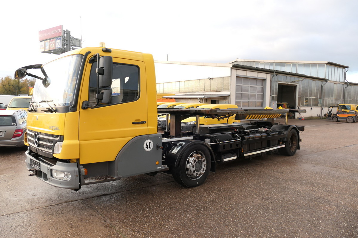 MERCEDES-BENZ KAMAG WBH 25 Wiesel Terberg Umsetzfahrz. Sattelk - Containertransporter/ Wissellaadbak vrachtwagen: afbeelding 2 MERCEDES-BENZ KAMAG WBH 25 Wiesel Terberg Umsetzfahrz. Sattelk - Containertransporter/ Wissellaadbak vrachtwagen: afbeelding 2