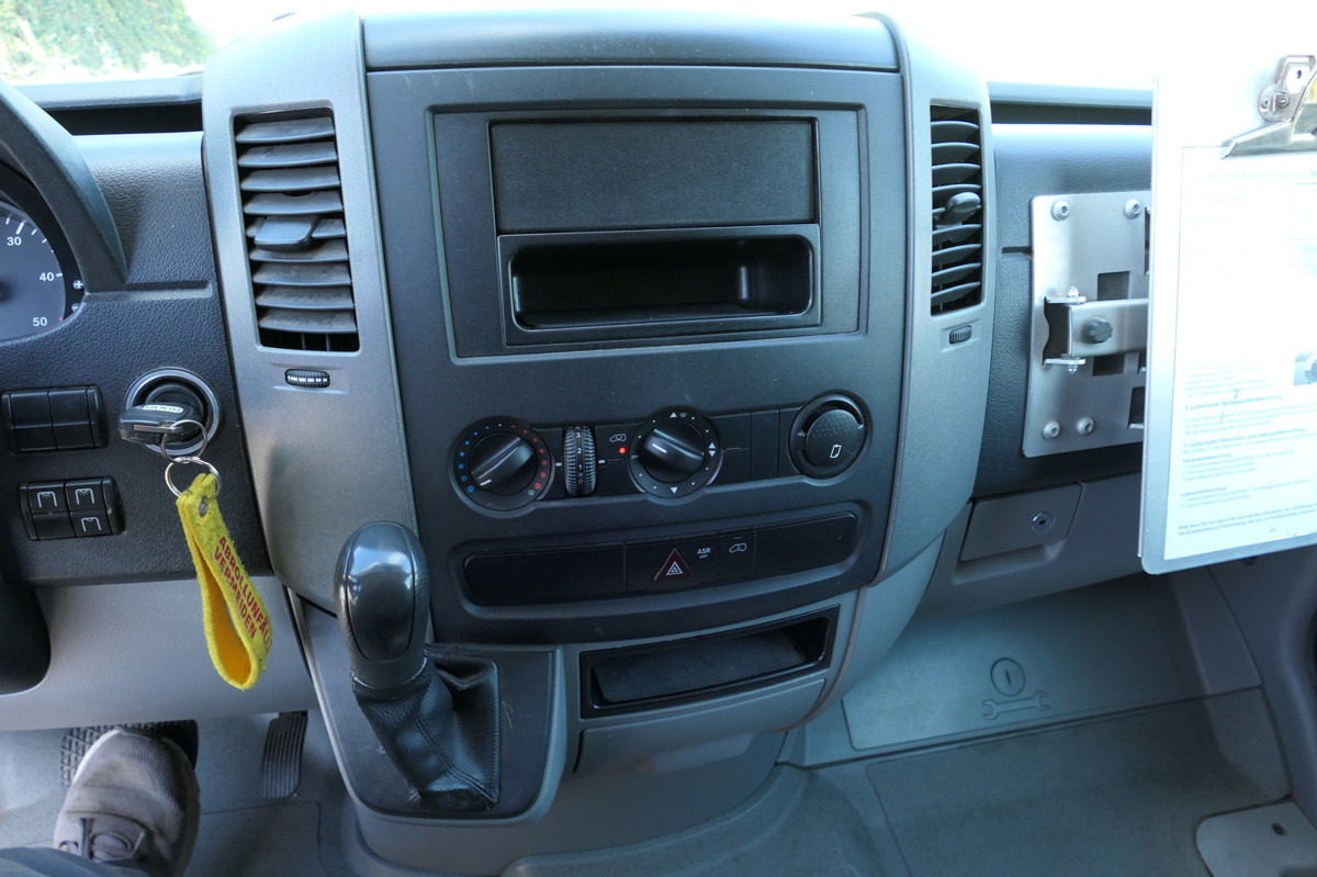 Bestelwagen gesloten laadbak MERCEDES-BENZ SPRINTER 310 CDI MAXI EURO-5 KOFFER REGALE KAMER: afbeelding 10 Bestelwagen gesloten laadbak MERCEDES-BENZ SPRINTER 310 CDI MAXI EURO-5 KOFFER REGALE KAMER: afbeelding 10