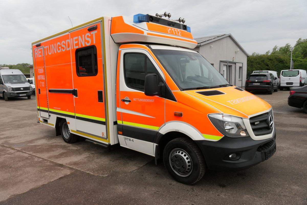 MERCEDES-BENZ Sprinter 519 CDI Klima Krankenwagen - Ambulance: afbeelding 2 MERCEDES-BENZ Sprinter 519 CDI Klima Krankenwagen - Ambulance: afbeelding 2