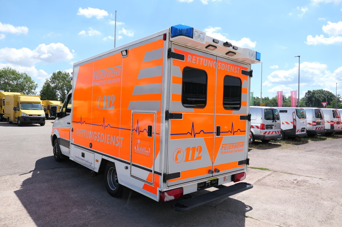 MERCEDES-BENZ Sprinter 519 CDI Klima Krankenwagen Fahrtec Aufb - Ambulance: afbeelding 3 MERCEDES-BENZ Sprinter 519 CDI Klima Krankenwagen Fahrtec Aufb - Ambulance: afbeelding 3
