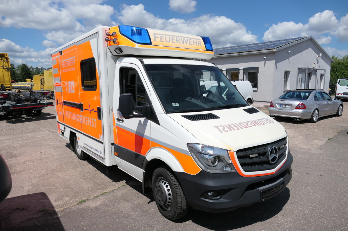 MERCEDES-BENZ Sprinter 519 CDI Klima Krankenwagen Fahrtec Aufb - Ambulance: afbeelding 1 MERCEDES-BENZ Sprinter 519 CDI Klima Krankenwagen Fahrtec Aufb - Ambulance: afbeelding 1