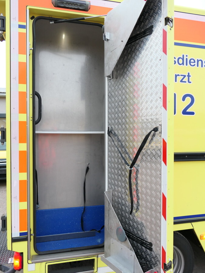 Leasing MERCEDES-BENZ Sprinter II 516 CDI KLIMA KRANKENWAGEN RTW AUTOM MERCEDES-BENZ Sprinter II 516 CDI KLIMA KRANKENWAGEN RTW AUTOM: afbeelding 16