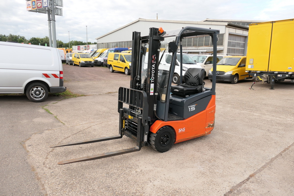 TOYOTA 7 FBEST 15 DUPLEX 4-VENTIL 3-Rad - Elektrische heftruck: afbeelding 2 TOYOTA 7 FBEST 15 DUPLEX 4-VENTIL 3-Rad - Elektrische heftruck: afbeelding 2