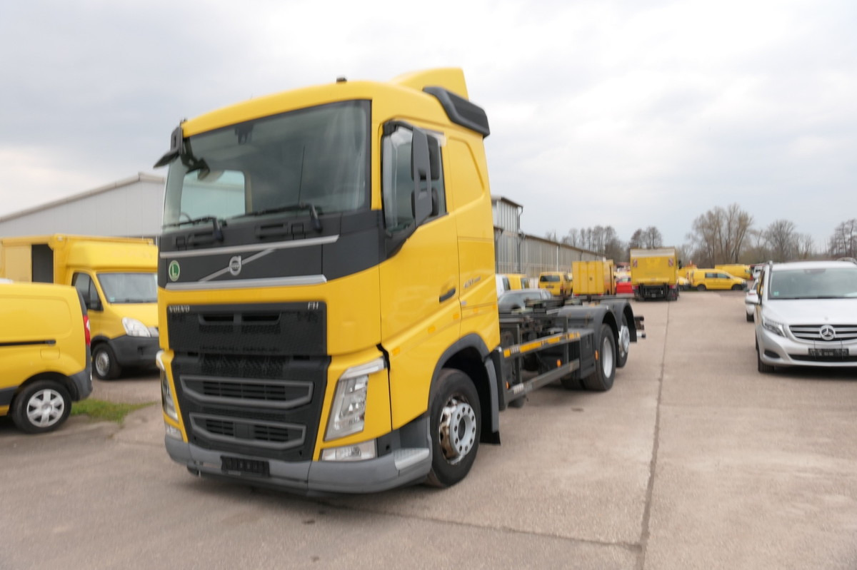 VOLVO FH 26.420 6x2 BDF - Containertransporter/ Wissellaadbak vrachtwagen: afbeelding 3 VOLVO FH 26.420 6x2 BDF - Containertransporter/ Wissellaadbak vrachtwagen: afbeelding 3