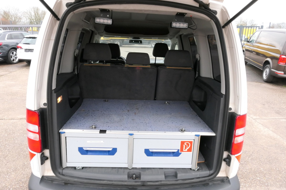 Kleine bestelwagen VW Caddy 1,6 TDI Typ 2K Automatik Klima Sortimo Wer: afbeelding 10