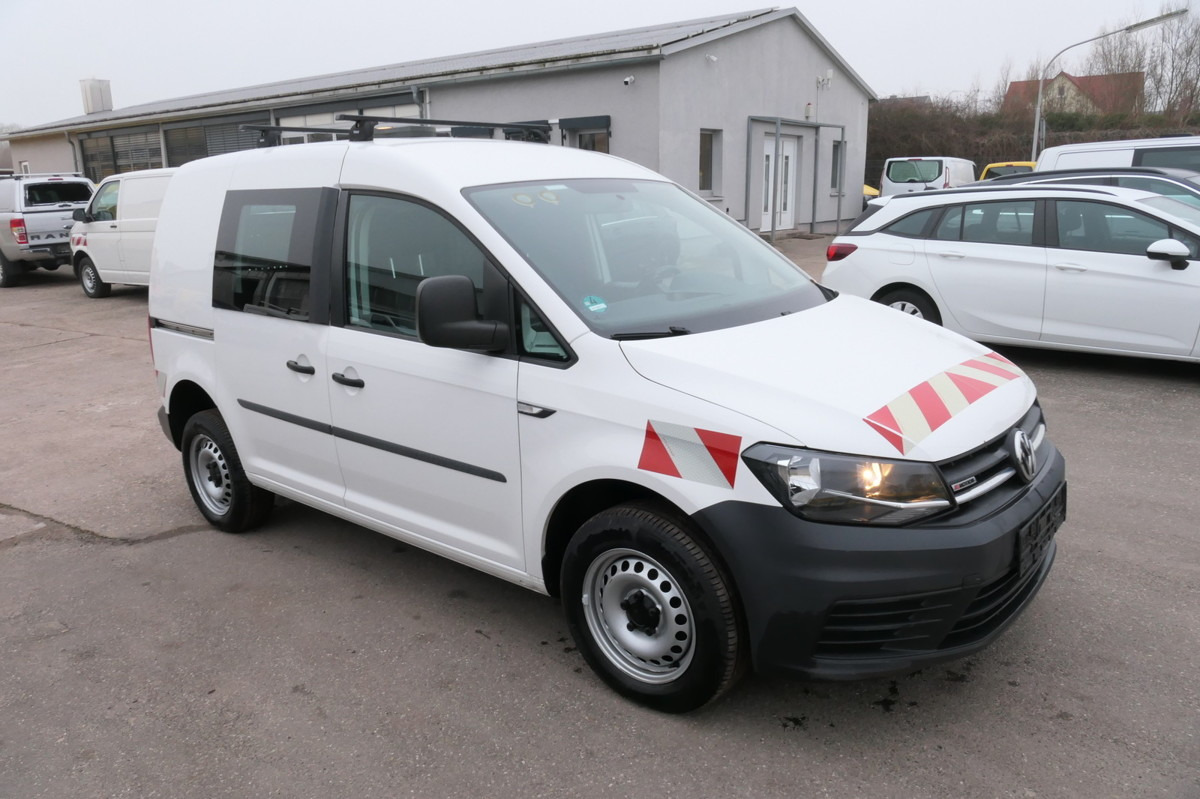 VW Caddy 2.0 TDI 4Motion Klima Werkstatteinbauten - Kleine bestelwagen: afbeelding 3 VW Caddy 2.0 TDI 4Motion Klima Werkstatteinbauten - Kleine bestelwagen: afbeelding 3