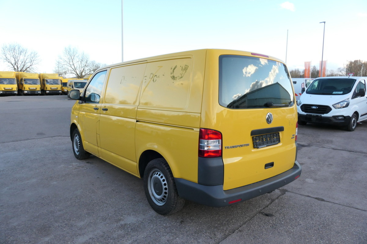 VW T5 Transporter 1.9 TDI PARKTRONIK 2xSCHIEBETÜR - Kleine bestelwagen: afbeelding 4 VW T5 Transporter 1.9 TDI PARKTRONIK 2xSCHIEBETÜR - Kleine bestelwagen: afbeelding 4