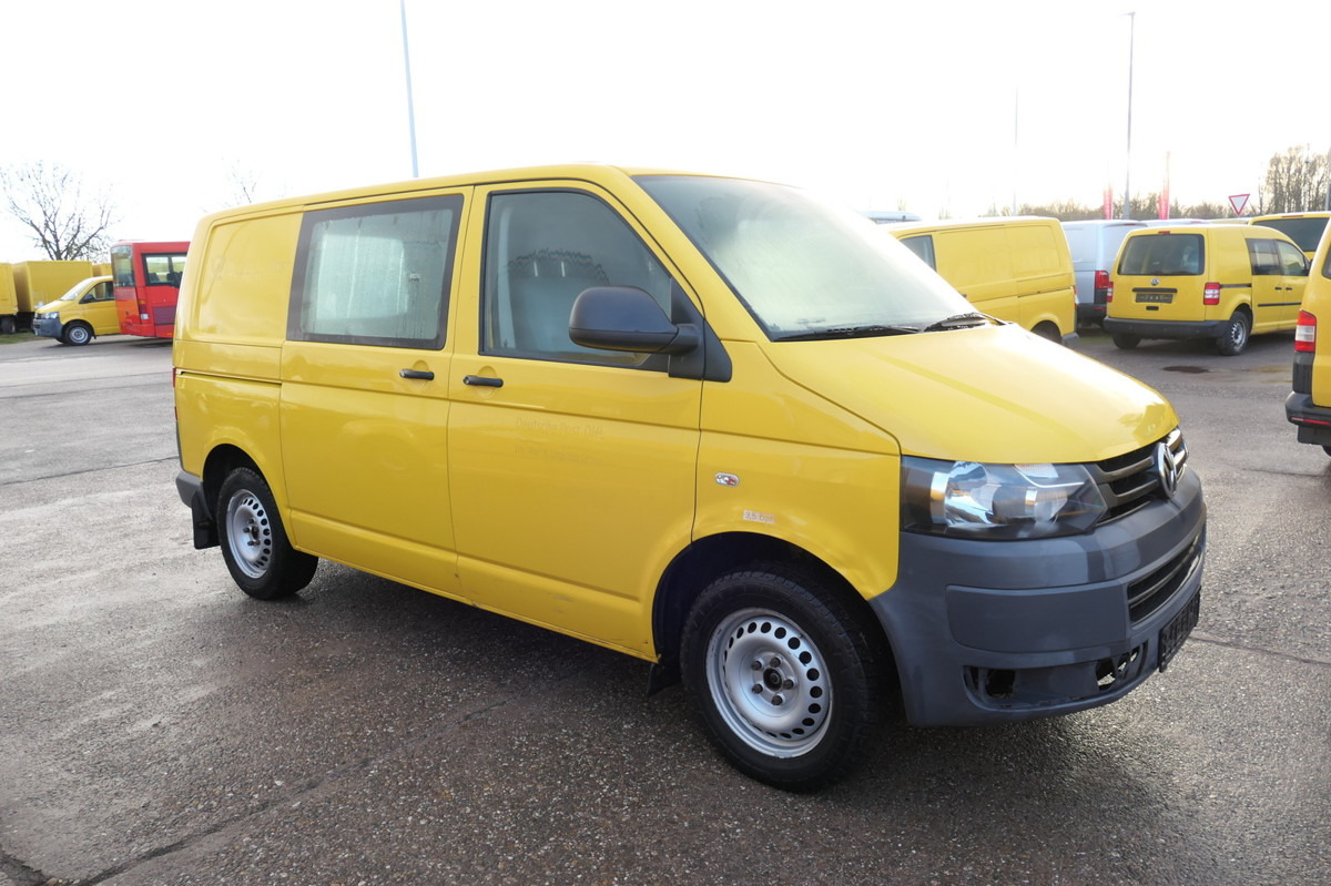 VW T5 Transporter 2.0 TDI 2-SITZER EURO-5 2xSCHIEBE - Kleine bestelwagen: afbeelding 2 VW T5 Transporter 2.0 TDI 2-SITZER EURO-5 2xSCHIEBE - Kleine bestelwagen: afbeelding 2
