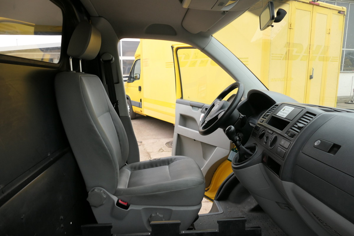 Interieur foto 2: Kleine bestelwagen VW T5 Transporter 2.0 TDI EURO-5 CoC PARKTRONIK