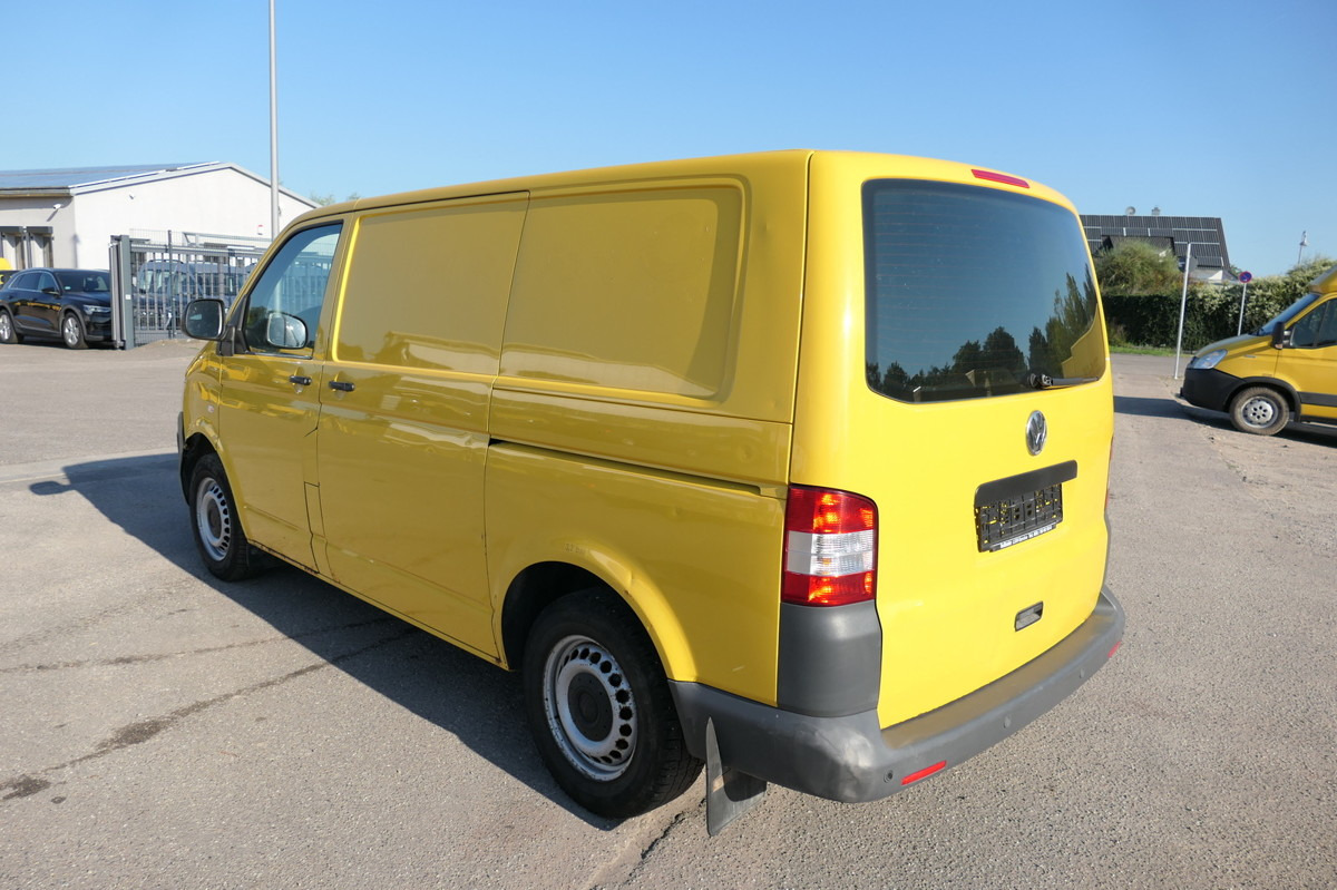 VW T5 Transporter 2.0 TDI PARKTRONIK 2xSCHIEBETÜR C - Kleine bestelwagen: afbeelding 5 VW T5 Transporter 2.0 TDI PARKTRONIK 2xSCHIEBETÜR C - Kleine bestelwagen: afbeelding 5
