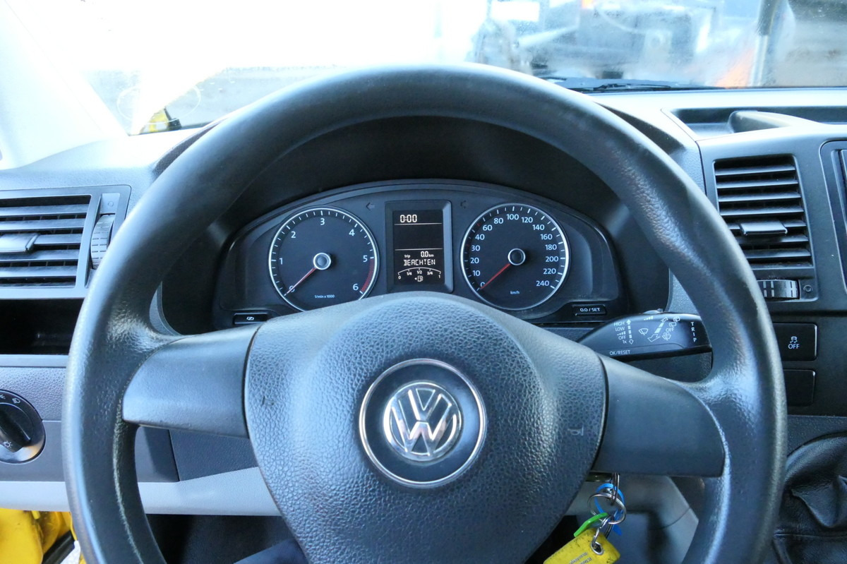 Kleine bestelwagen VW T5 Transporter 2.0 TDI PARKTRONIK EURO-5 2xSCHIE: afbeelding 15 Kleine bestelwagen VW T5 Transporter 2.0 TDI PARKTRONIK EURO-5 2xSCHIE: afbeelding 15