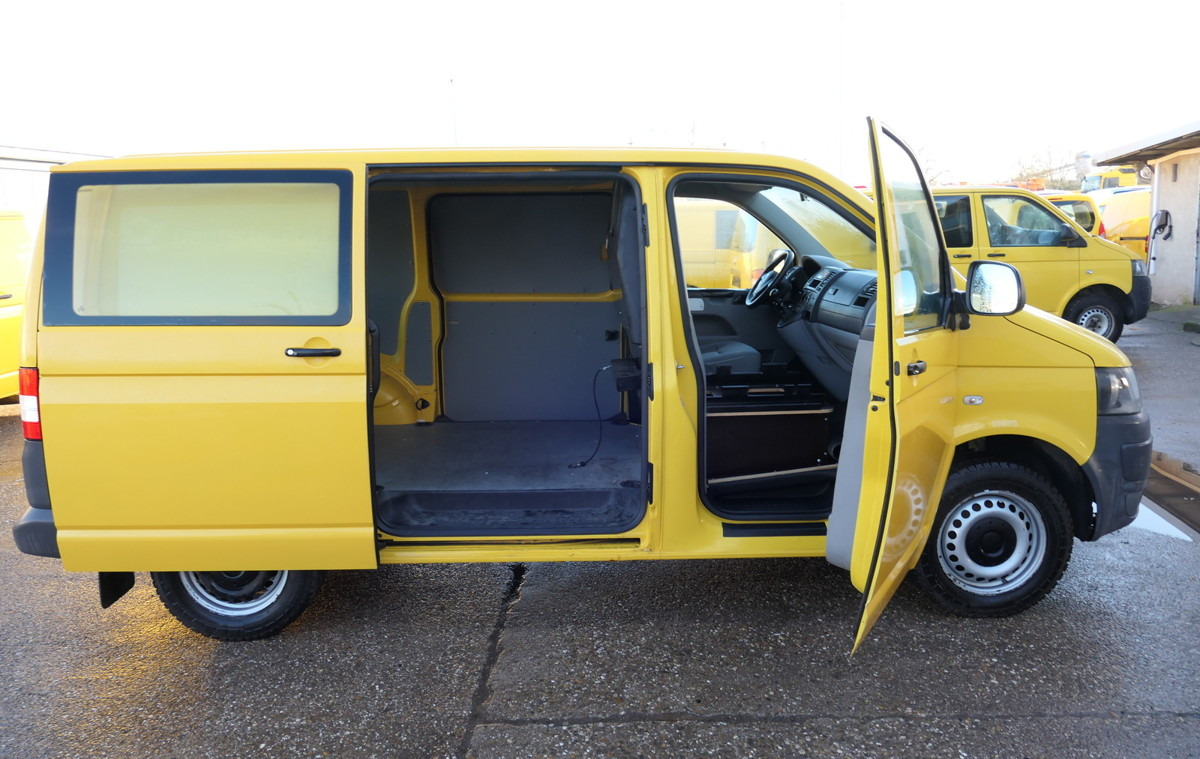 Kleine bestelwagen VW T5 Transporter 2.0 TDI PARKTRONIK EURO-5 2xSCHIE: afbeelding 8 Kleine bestelwagen VW T5 Transporter 2.0 TDI PARKTRONIK EURO-5 2xSCHIE: afbeelding 8
